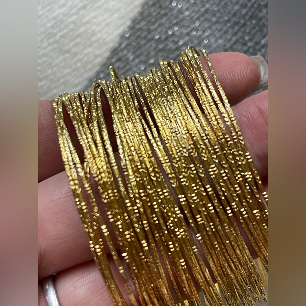 Gold Toned Multi Bangle Bracelet Set Stackable Te… - image 6